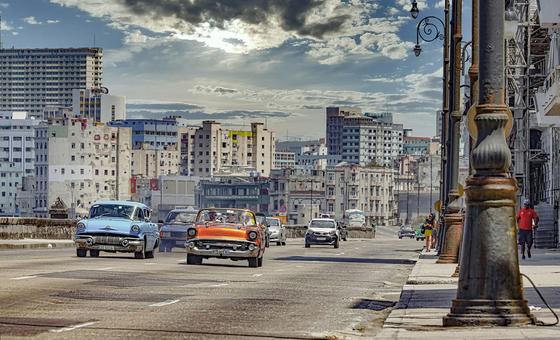 Aumentan las presiones humanitarias en Cuba mientras continúa la crisis energética