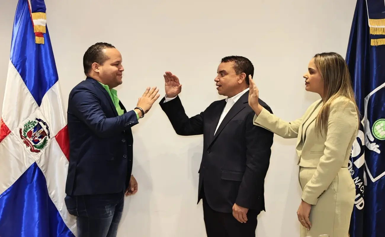 Titular del SNS juramenta a nuevos directores en hospitales de Cibao Sur