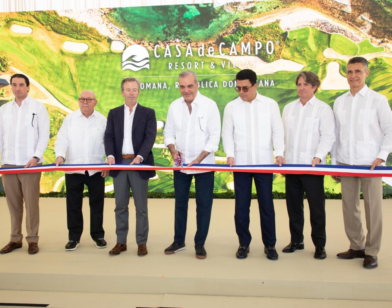 Abinader asiste a la inauguración de la reapertura de Teeth of the Dog en Casa de Campo, La Romana