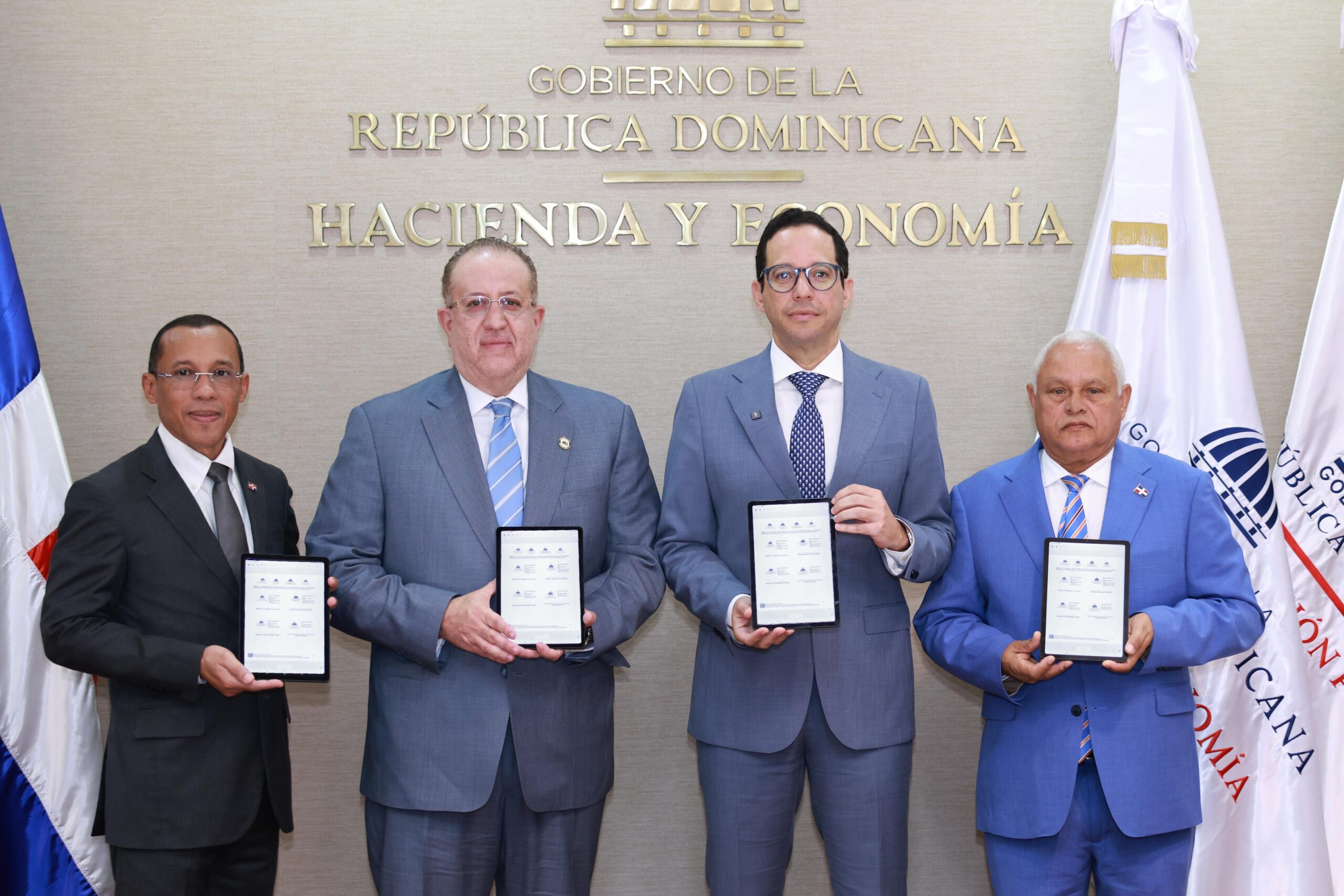 Gobierno anuncia implementación de firma digital para agilizar la aprobación de órdenes de pago