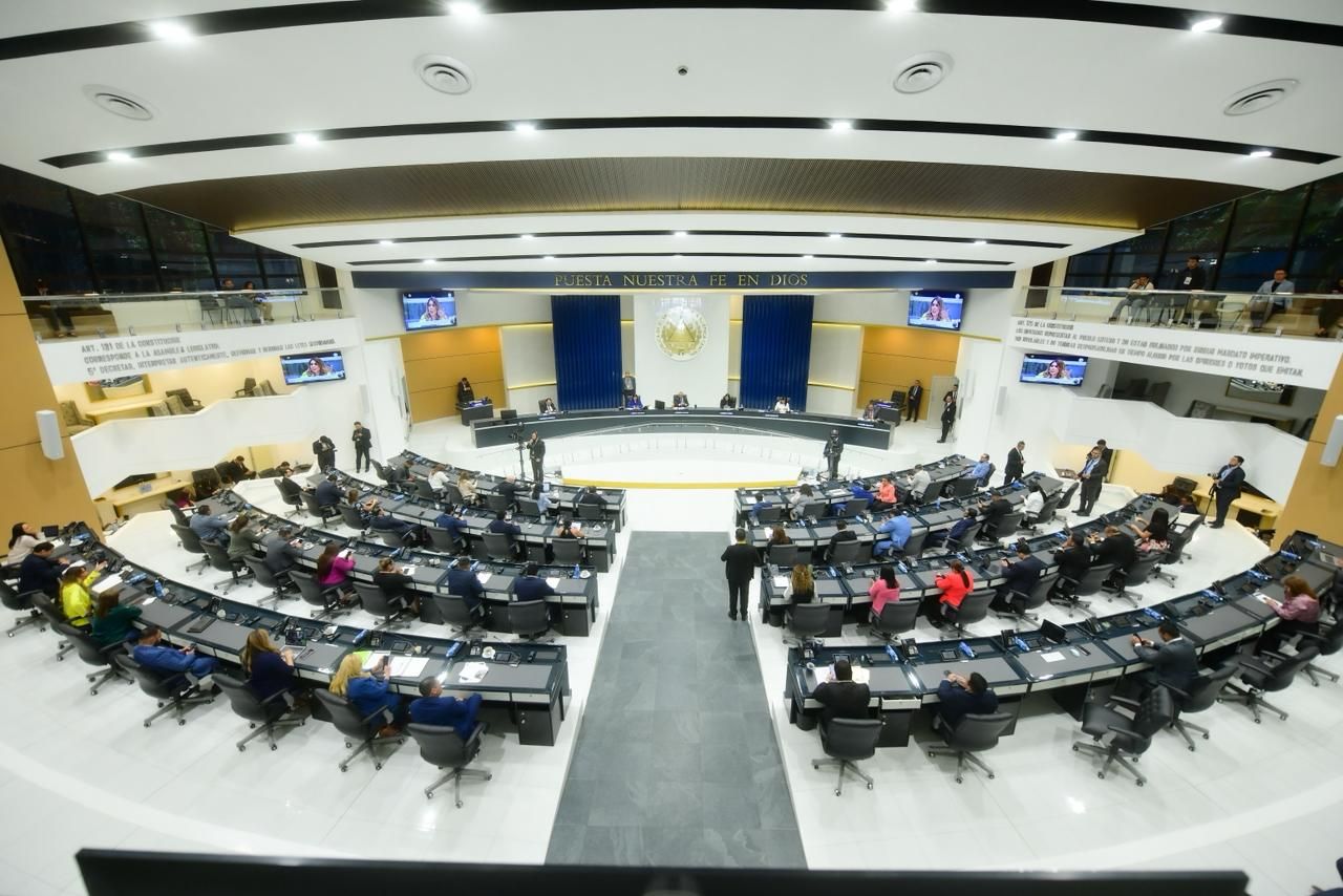 Asamblea propone reforma a Ley de Bancos para fomentar la competencia financiera