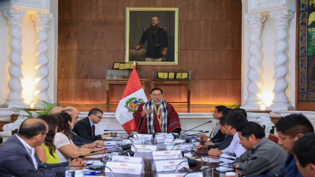 Balcázar coordina acciones con alcaldes para destrabar obras paralizadas