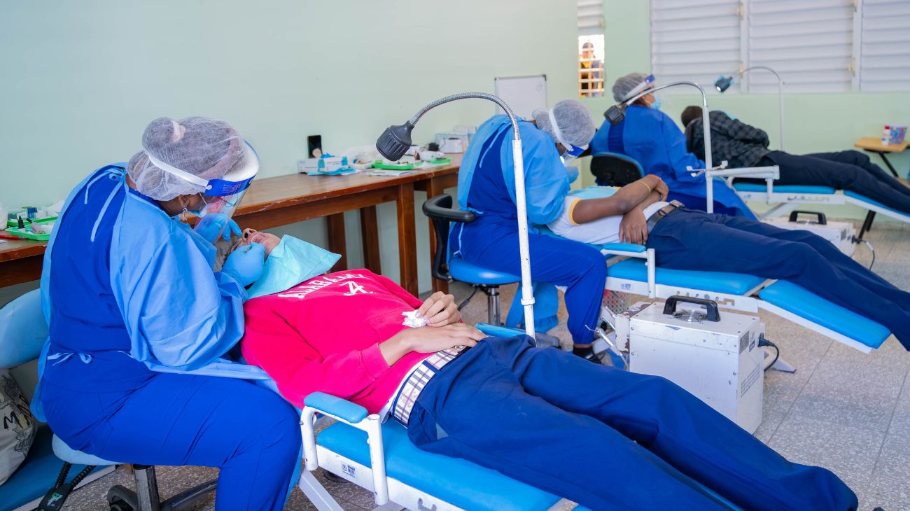 INABIE brinda atención médica a más de 800 estudiantes de Puerto Plata en jornada de salud integral