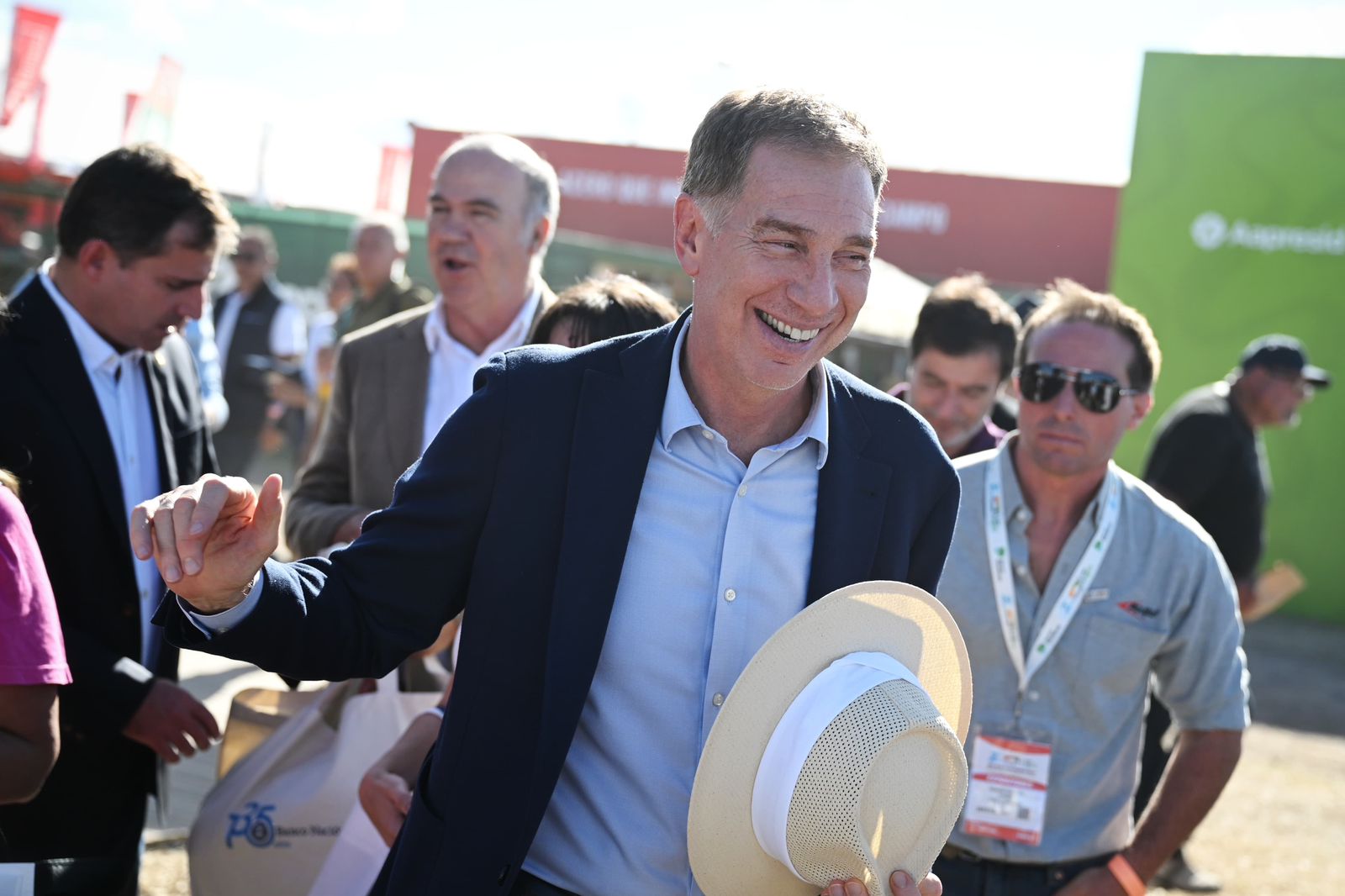 Santilli, en Expoagro, afirma que el presidente busca eliminar trabas burocráticas para hacer más competitivo al país.