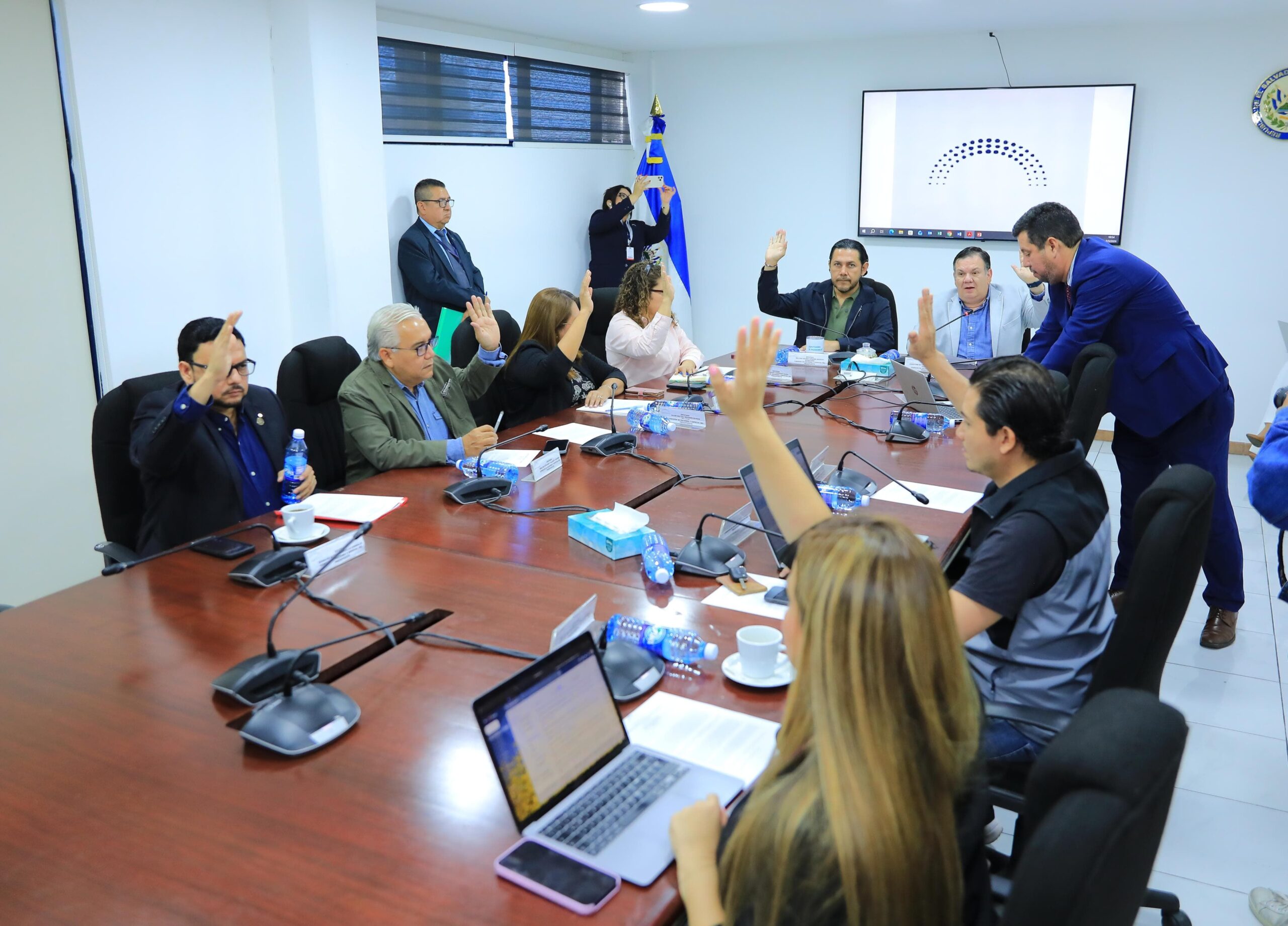 Proponen aumentar controles aduaneros para frenar ingreso de productos vinculados a explotación laboral