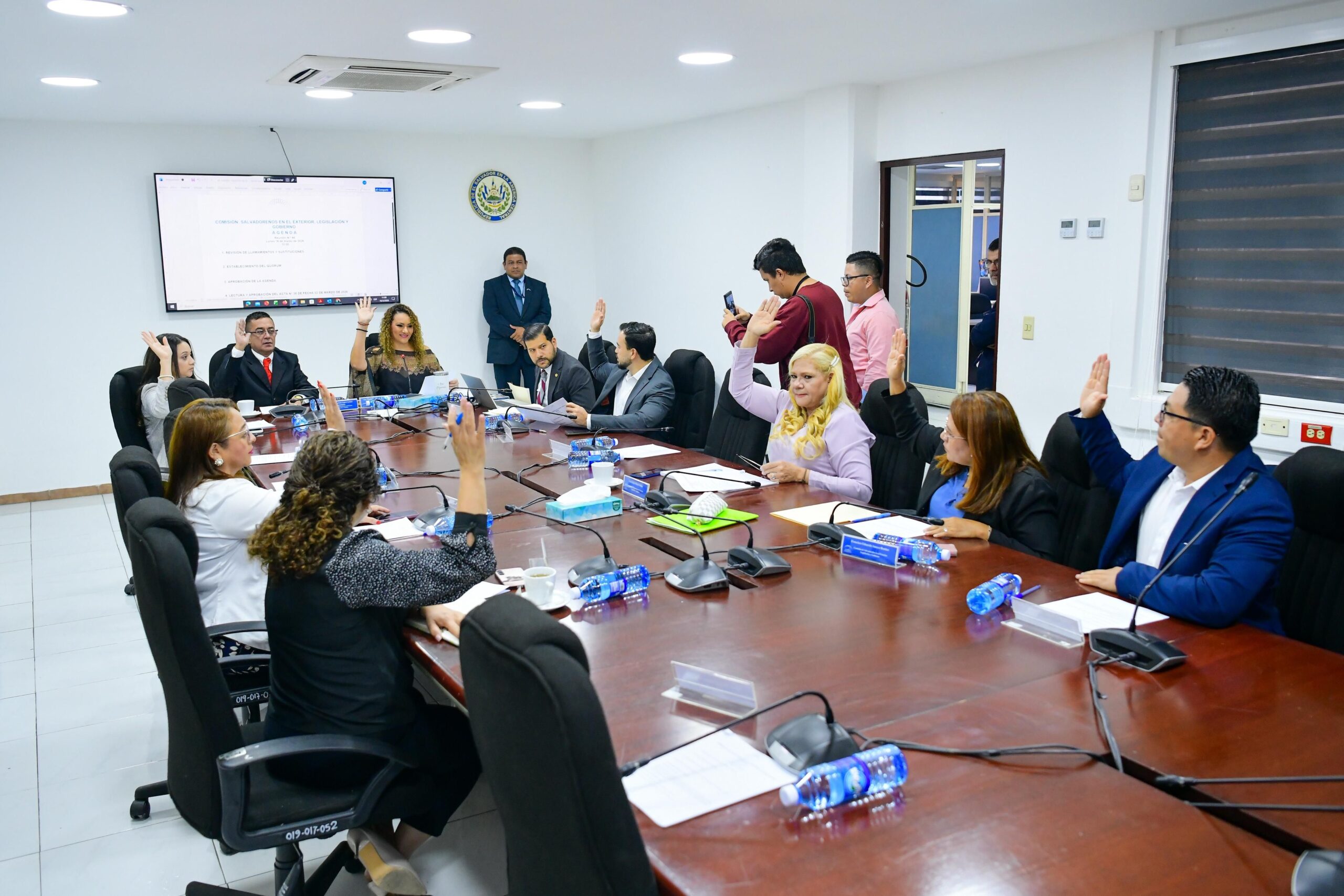 Reformas legales facilitarían la residencia de inversionistas extranjeros