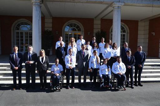 El Ejecutivo de España recibe al equipo español de los Juegos Paralímpicos de Invierno Milano Cortina 2026