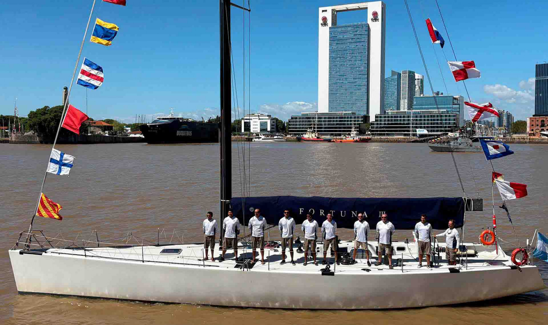 Yate ARA Fortuna III regresa al país tras obtener la Cinta Azul en la regata Buenos Aires-Río de Janeiro