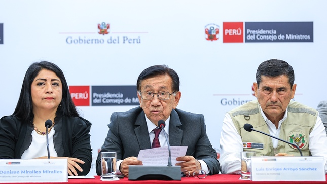 Balcázar anuncia restablecimiento del gas natural en el país