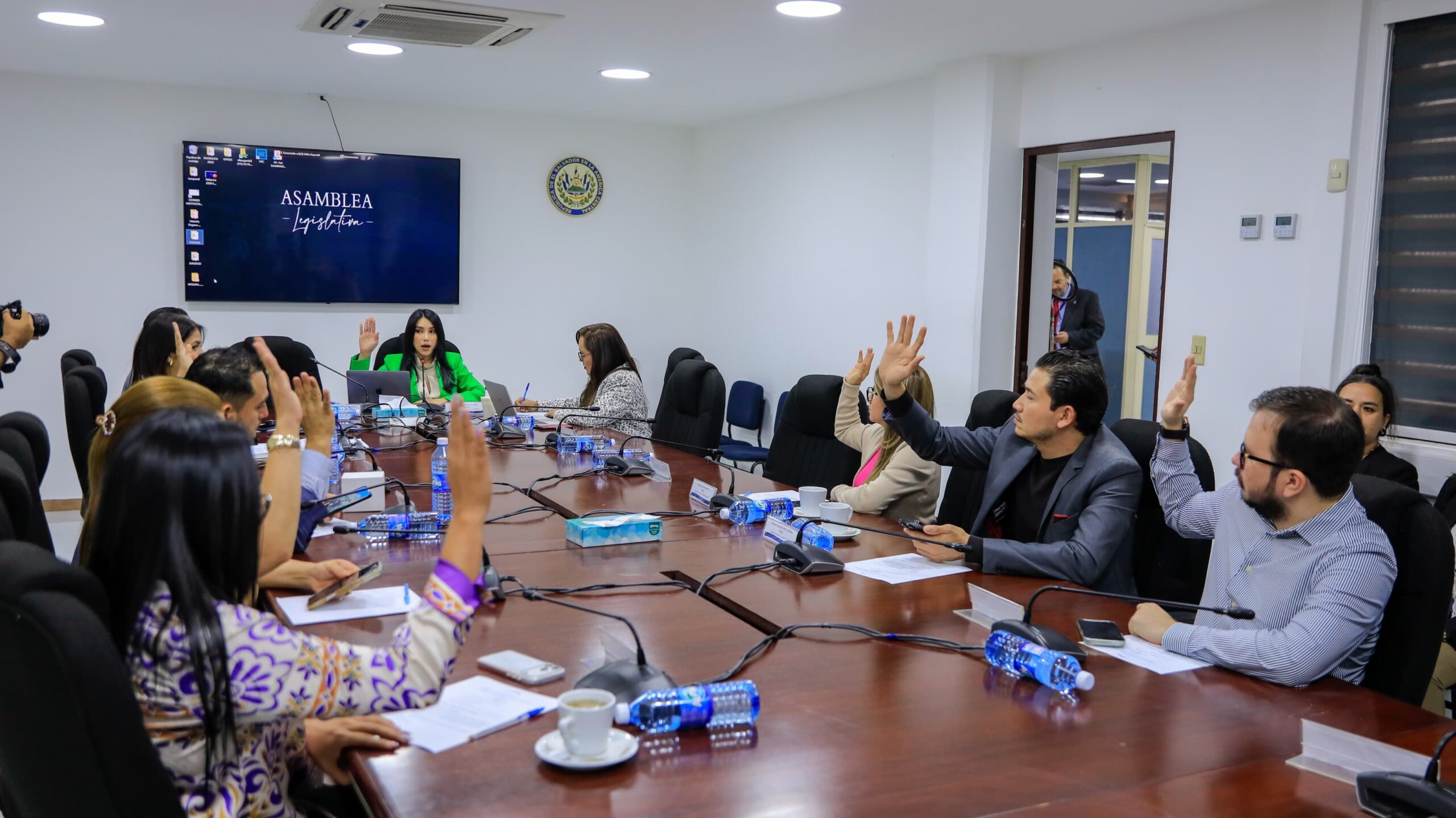 Reformas legales podrían fortalecer a micro y pequeñas empresas