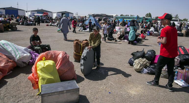 Bombardeos en Irán dejan desplazamiento masivo de 3,2 millones de personas