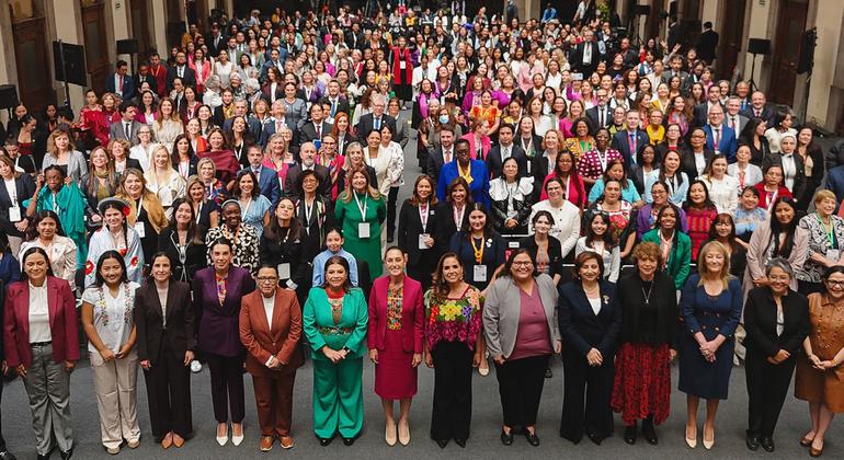 Mujeres ocupan 27,5% de los escaños en parlamentos