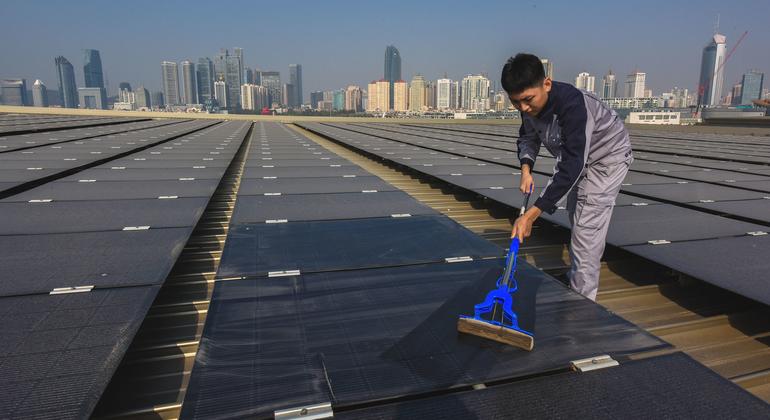 Conflictos como la guerra en Irán podrían acelerar la transición a energías renovables y la independencia energética, según expertos