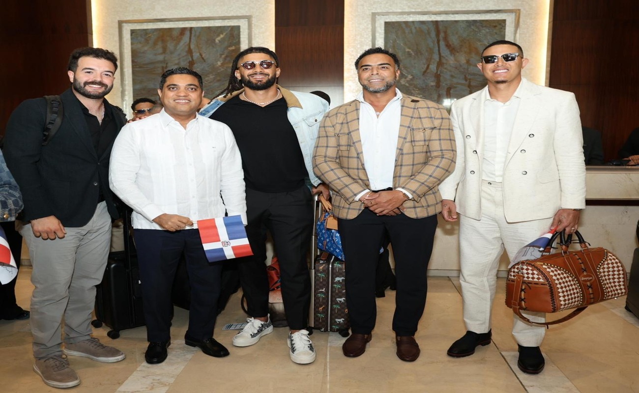 Ministro de Deportes recibe al equipo dominicano que participa en el Clásico Mundial de Béisbol 2026