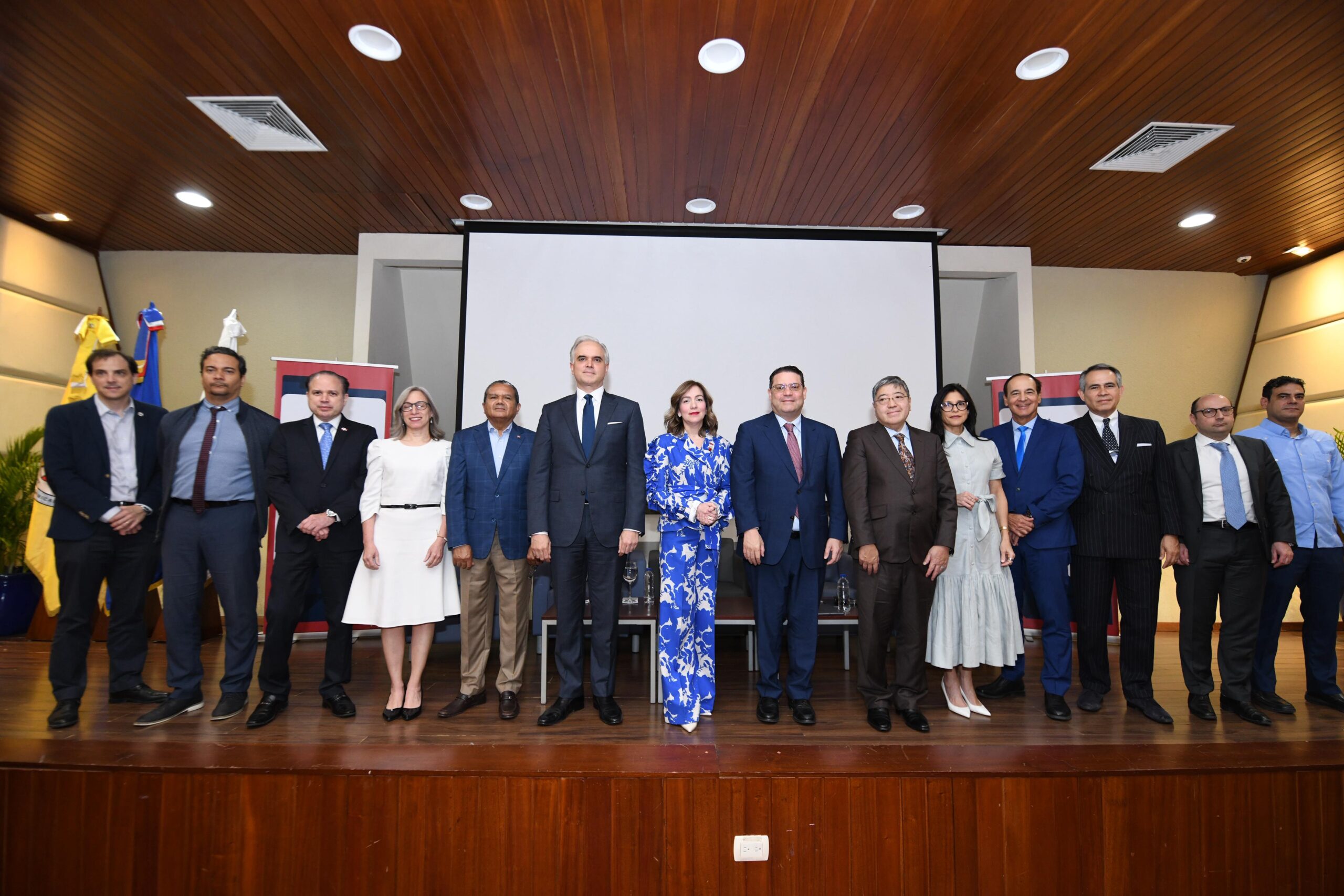 República Dominicana se acerca a la industria de semiconductores y a la manufactura avanzada