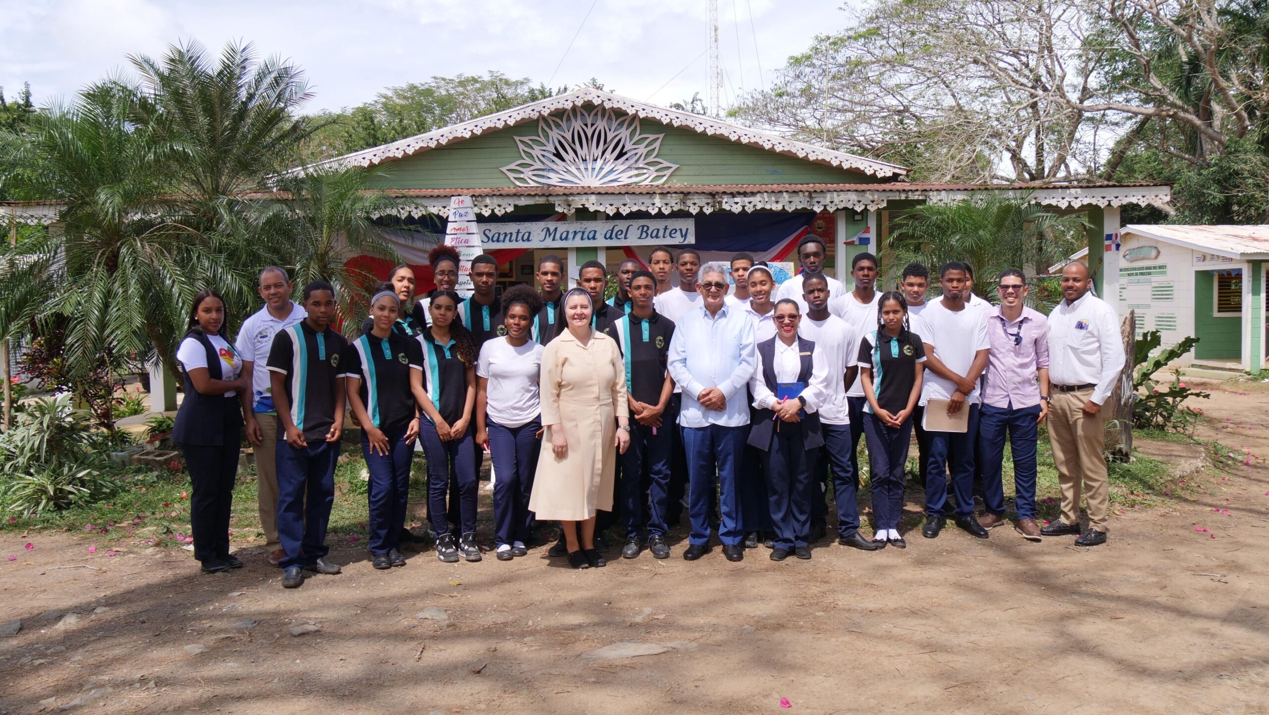 Digepres presenta en Hato Mayor la iniciativa educativa Presupuesto en las Aulas
