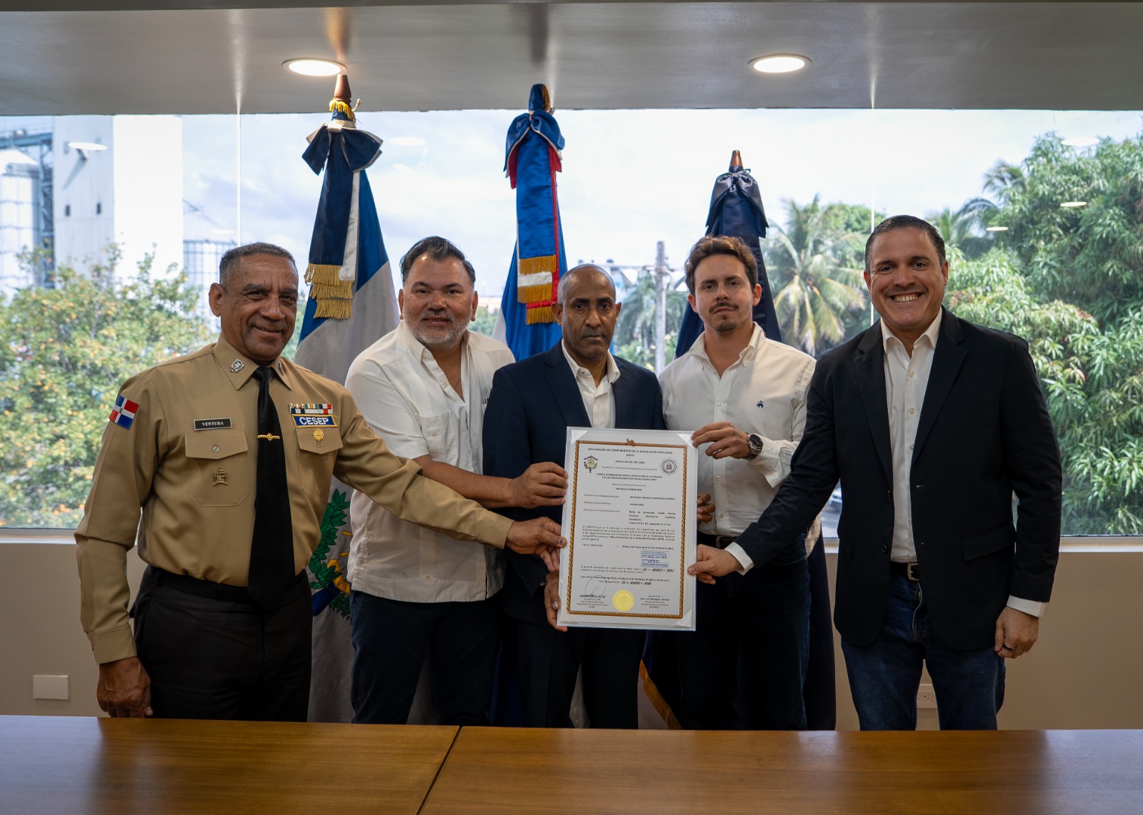 Apordom y Cesep certifican Puerto de Manzanillo conforme a estándares internacionales de seguridad