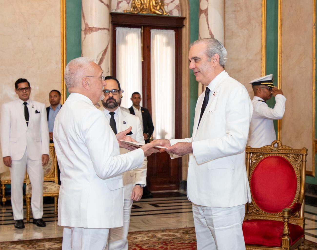 El presidente de la República Dominicana recibió cartas credenciales de seis nuevos embajadores acreditados ante la República Dominicana