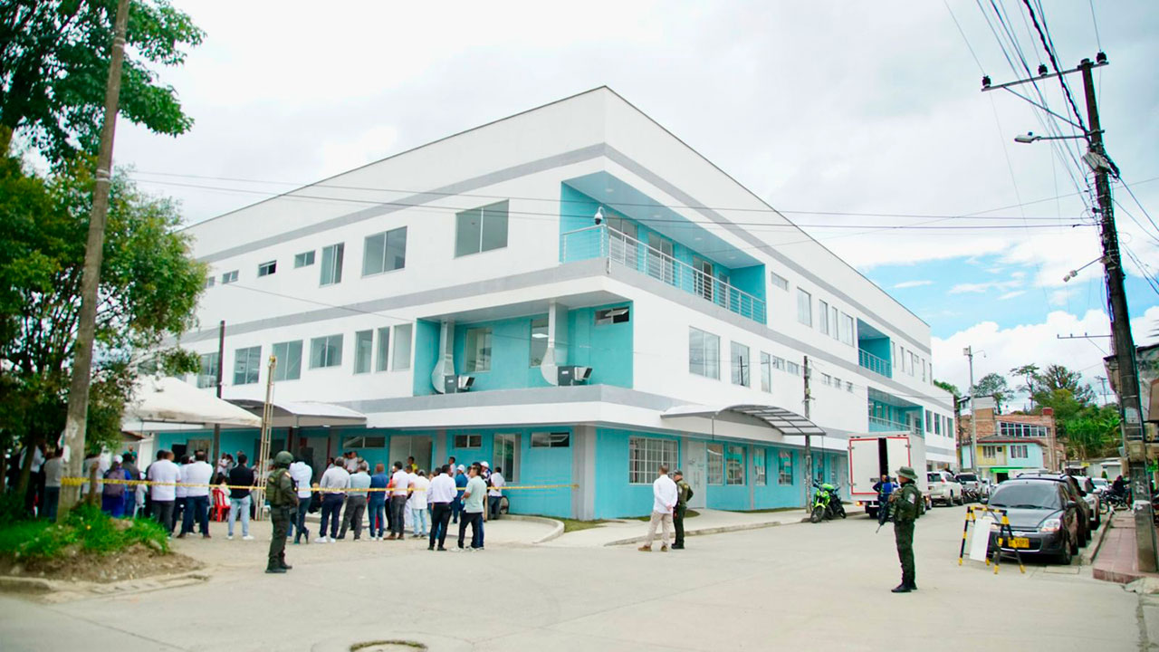 El Ejecutivo de Colombia muestra el mayor fortalecimiento de la infraestructura hospitalaria pública, según Minsalud