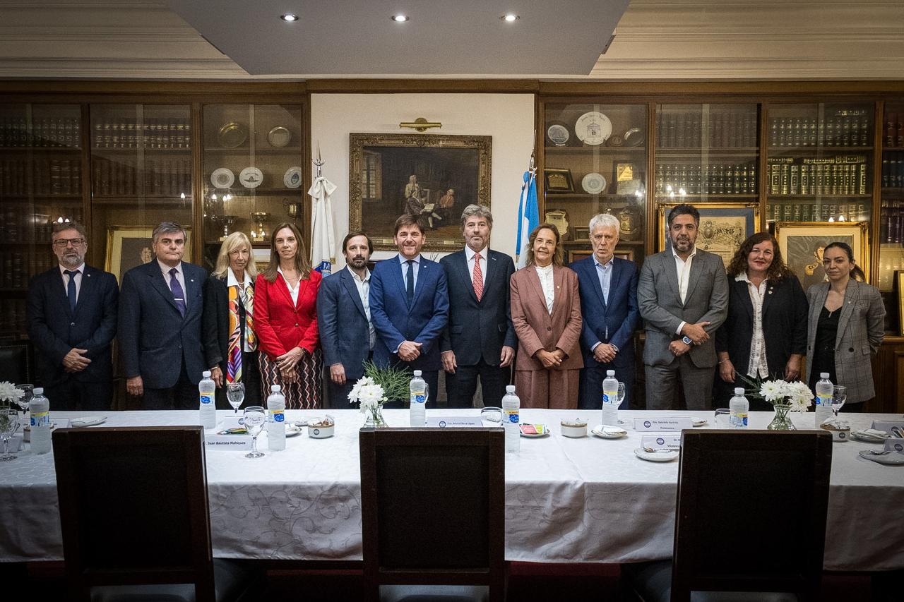 Argentina: Juan Bautista Mahiques se reunió con la Mesa Directiva de la AMFJN