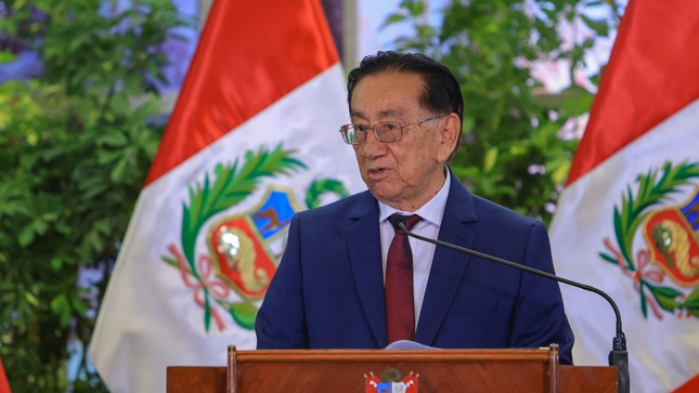 Presidente de Perú afirmó que se celebra al país que trabalha, se esfuerza y no se rinde