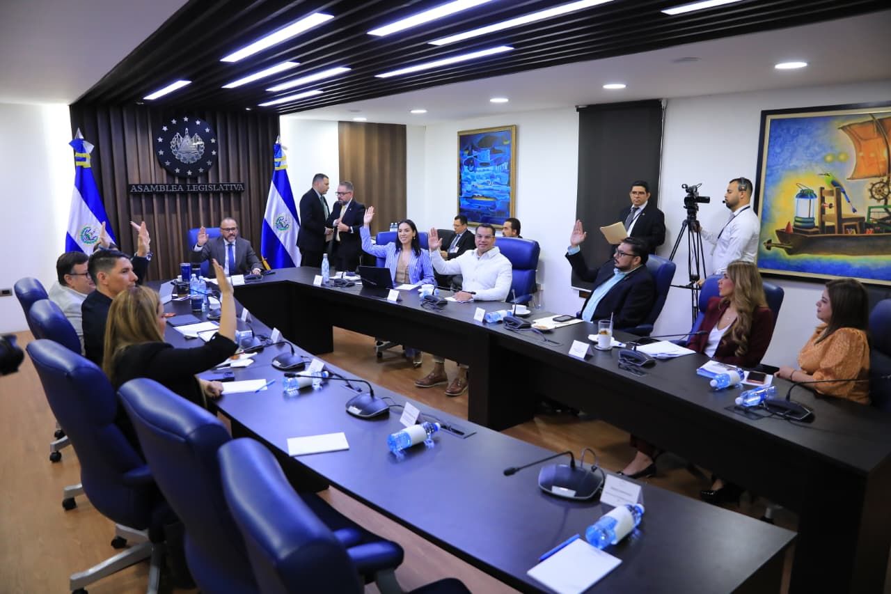 El Salvador: reformas al Código Electoral permitirían independencia del TSE