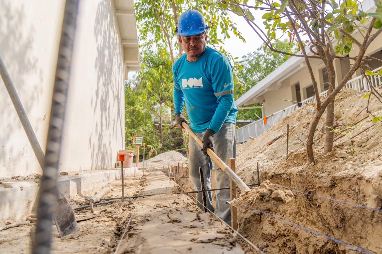 Dirección de Obras Municipales tendría recursos para rehabilitar escuelas y mercados