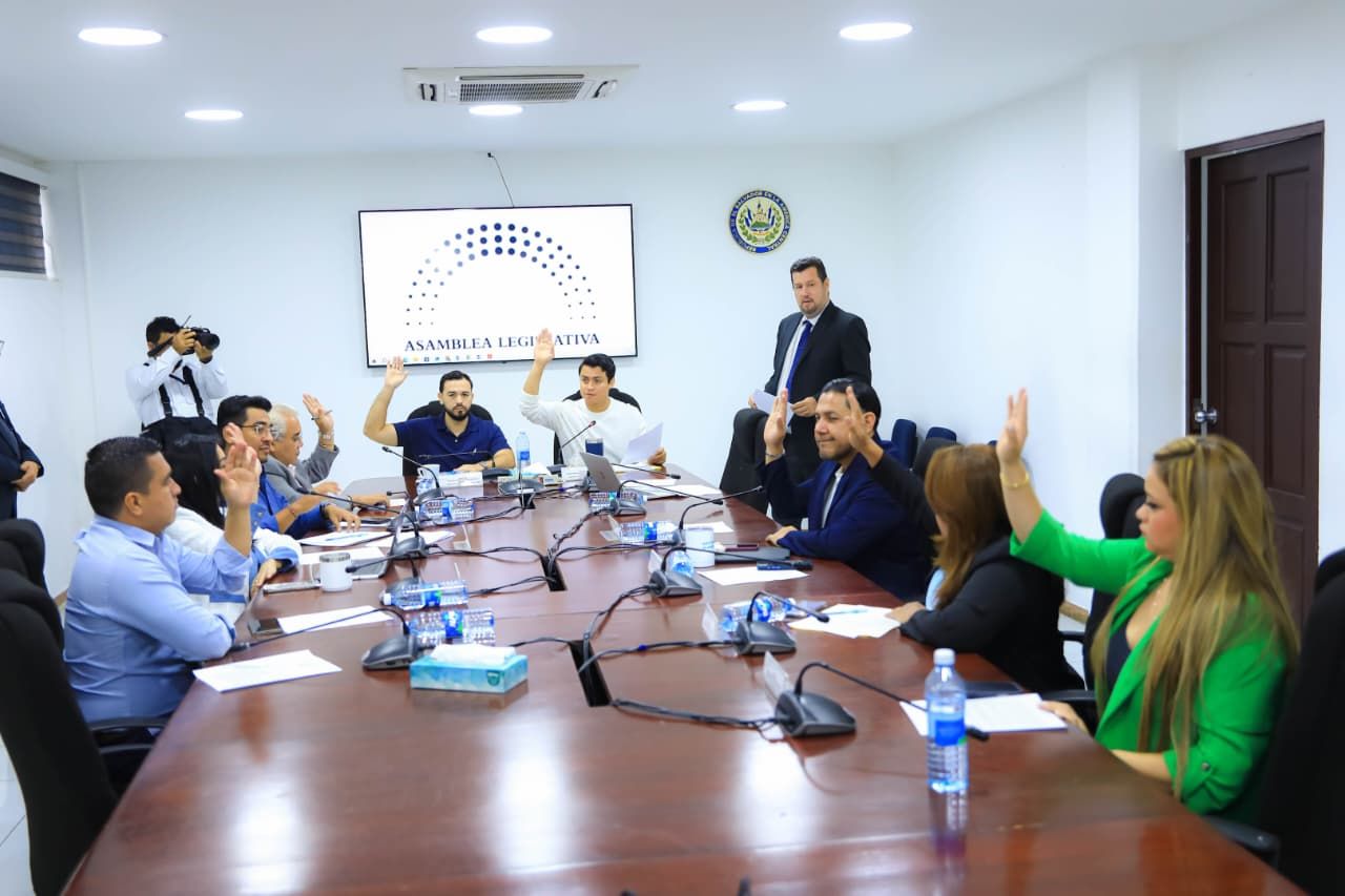 Respaldo a iniciativa que ampliaría el acceso a internet gratuito y fortalecería la transformación digital