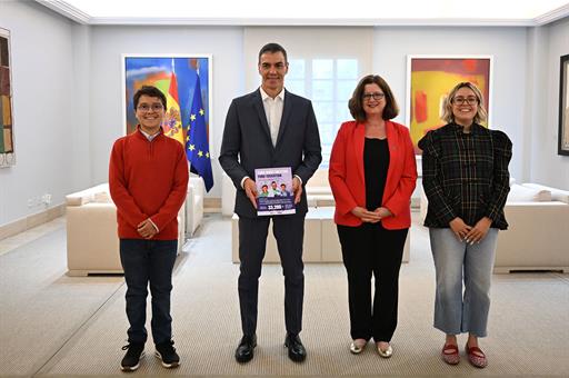 España: El presidente de la República español anunció una aportación de 25 millones de euros a la Alianza Mundial para la Educación (GPE) durante los próximos cinco años