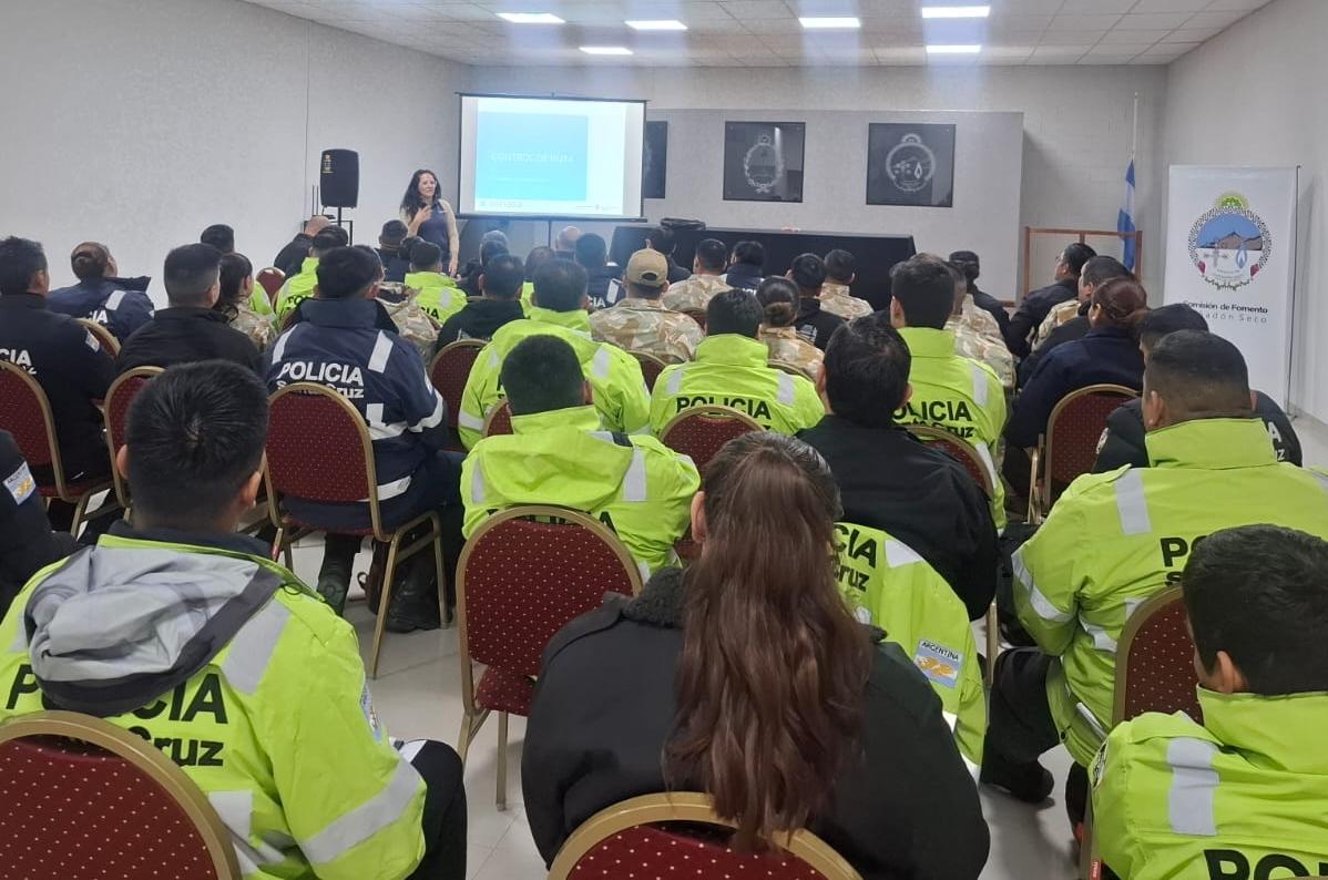 Santa Cruz y Chubut: asesoramiento sobre controles integrados en rutas y zonas rurales