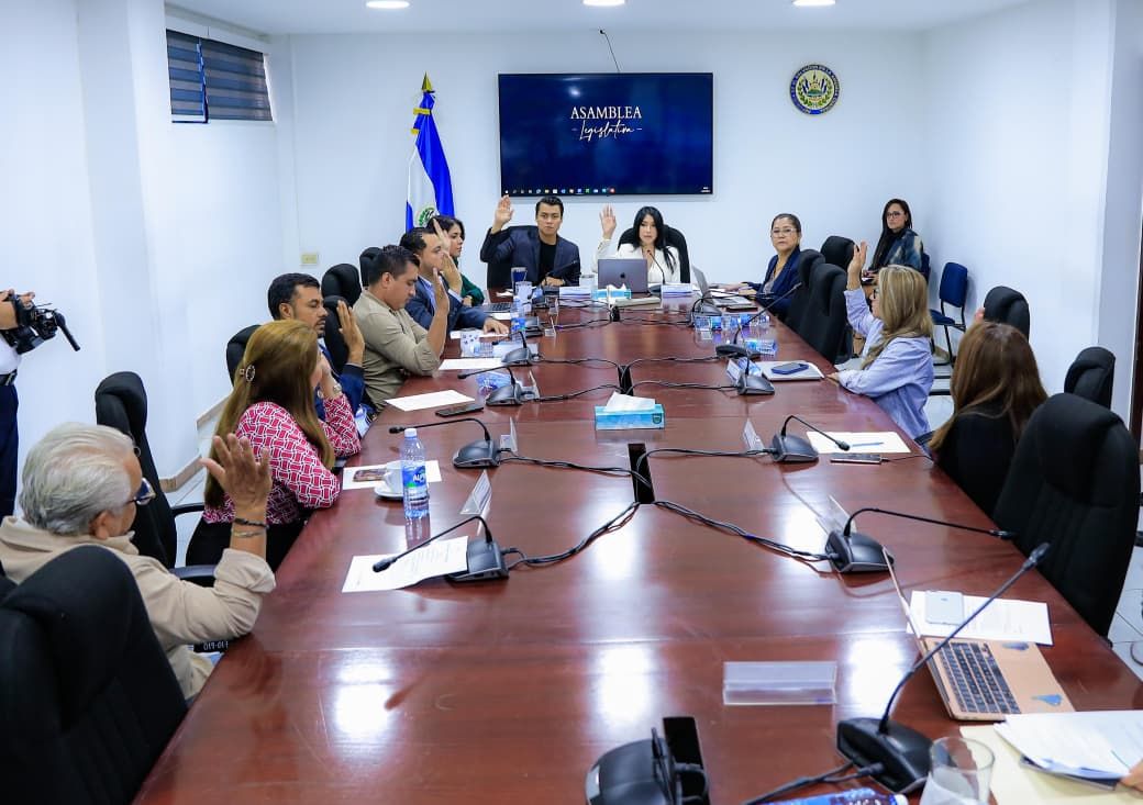 El Ejecutivo de El Salvador continúa analizando una iniciativa para crear la Ley de Alianzas Público-Privadas que impulse la inversión