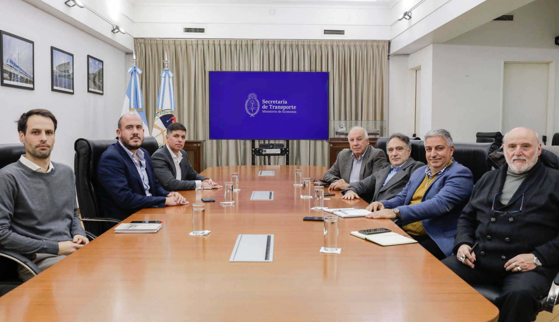 Nueva reunión de trabajo con las cámaras de transporte automotor
