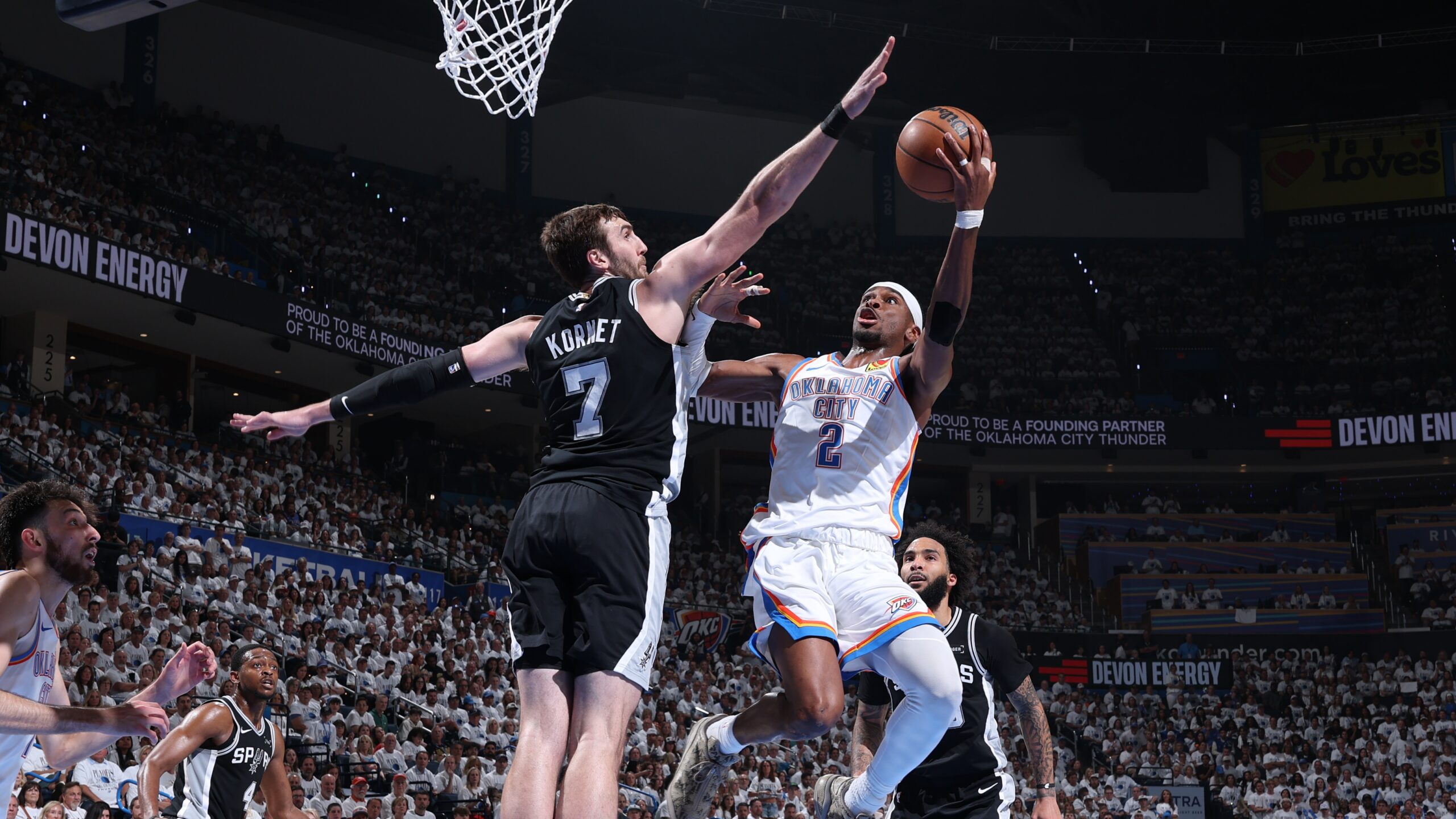 Thunder toma ventaja 3-2 en la serie; análisis de la irrupción de los Knicks