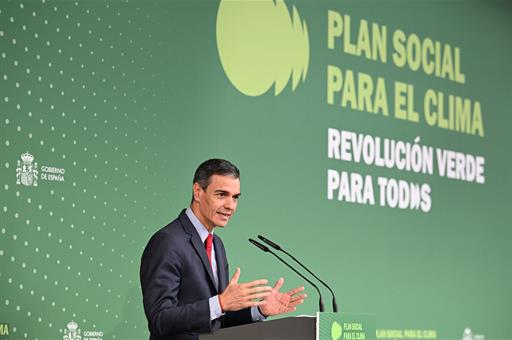 Pedro Sánchez anuncia el Plan Social para el Clima, con más de 9.000 millones de euros en medidas de apoyo a hogares vulnerables y movilidad ante la transición energética