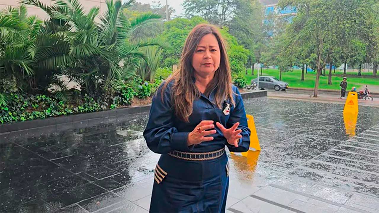 MinTransporte advierte sobre posibles sanciones por incumplimientos en normas de seguridad fluvial en Guatapé, Colombia