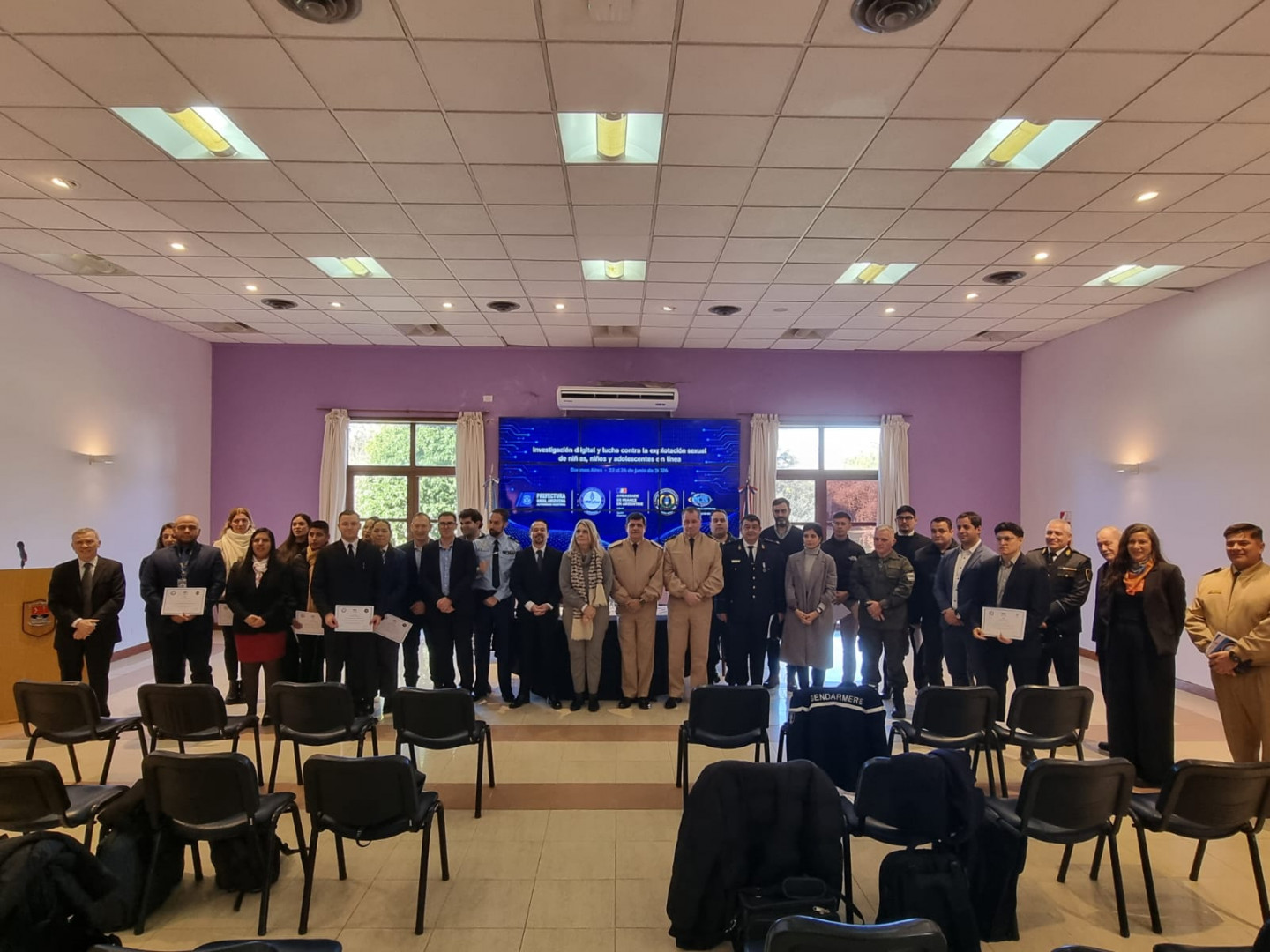 Prefectura participó de una capacitación especializada en investigación del ciberdelito