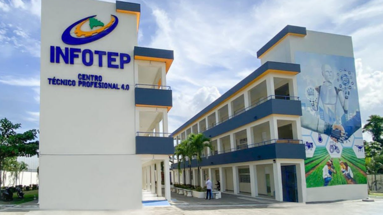 Ministro de Educación Superior, Ciencia y Tecnología destaca talento emprendedor de universitarios dominicanos