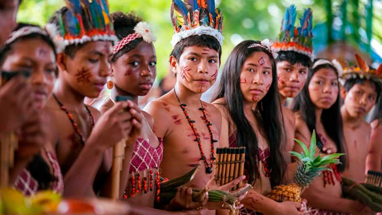 Fortalecen la educación de pueblos étnicos con 10 universidades y fondos por más de $270.000 millones