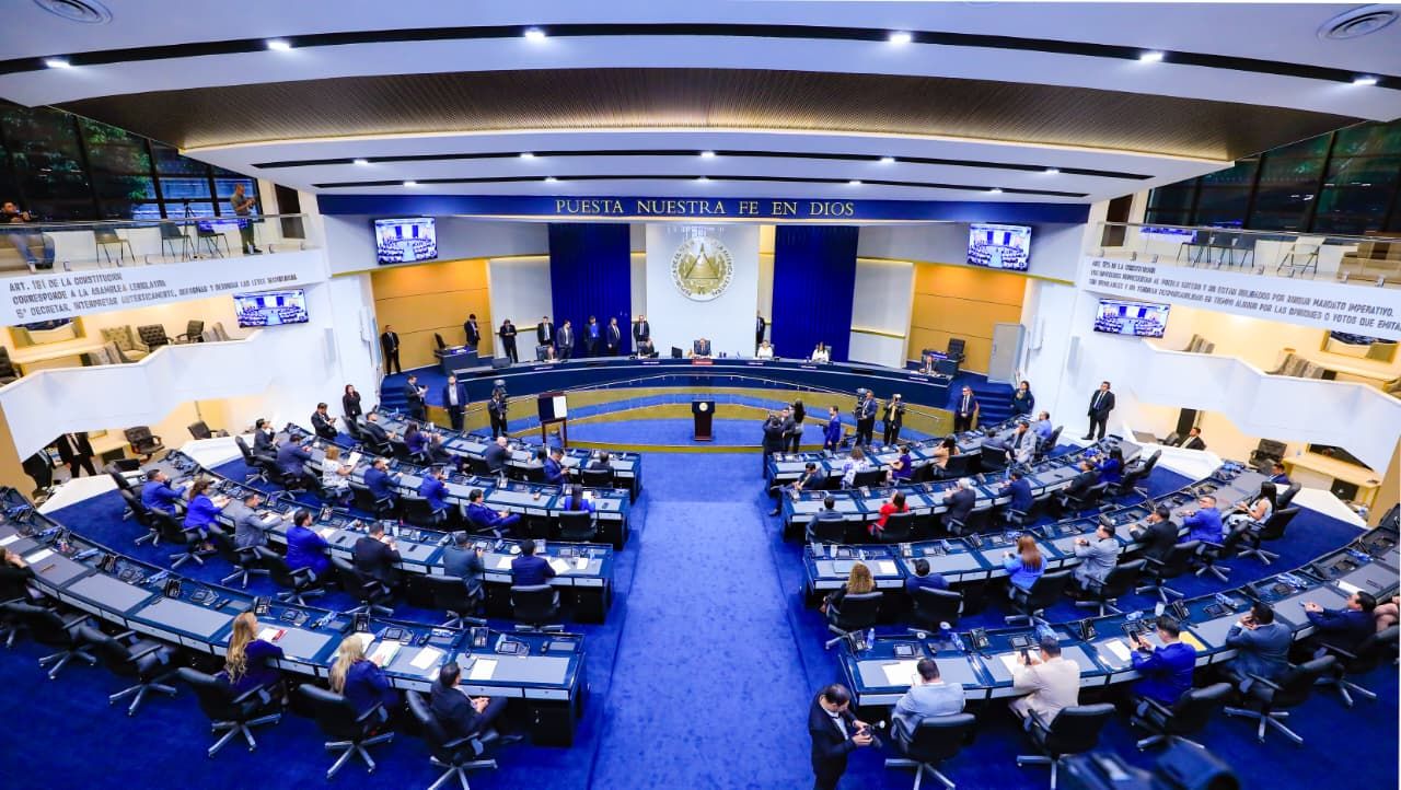 Amplían periodo de la comisión de transición de CENDEPESCA a la Autoridad Salvadoreña de Economía Azul
