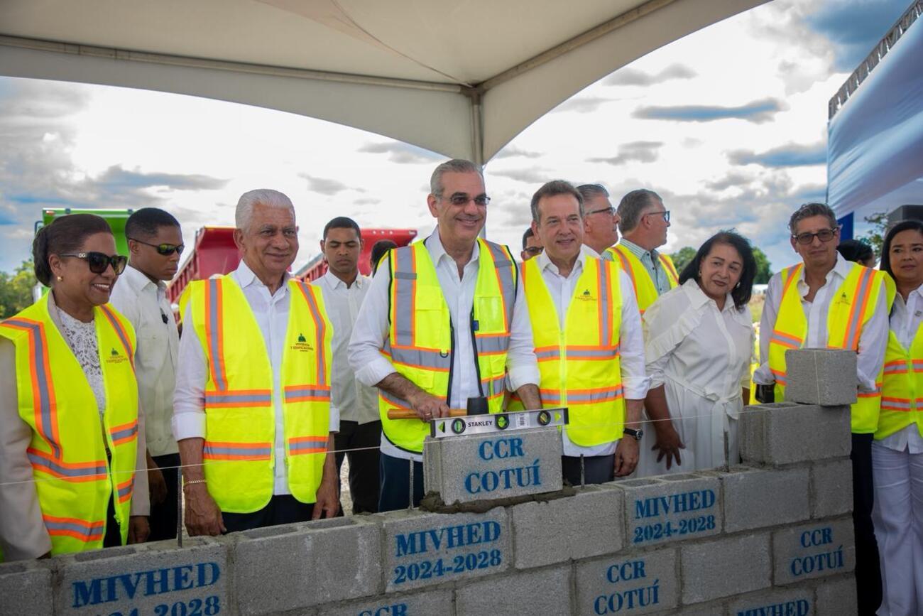 Abinader inicia construcción del CCR de Cotuí, República Dominicana, para 700 internos con enfoque en rehabilitación y seguridad