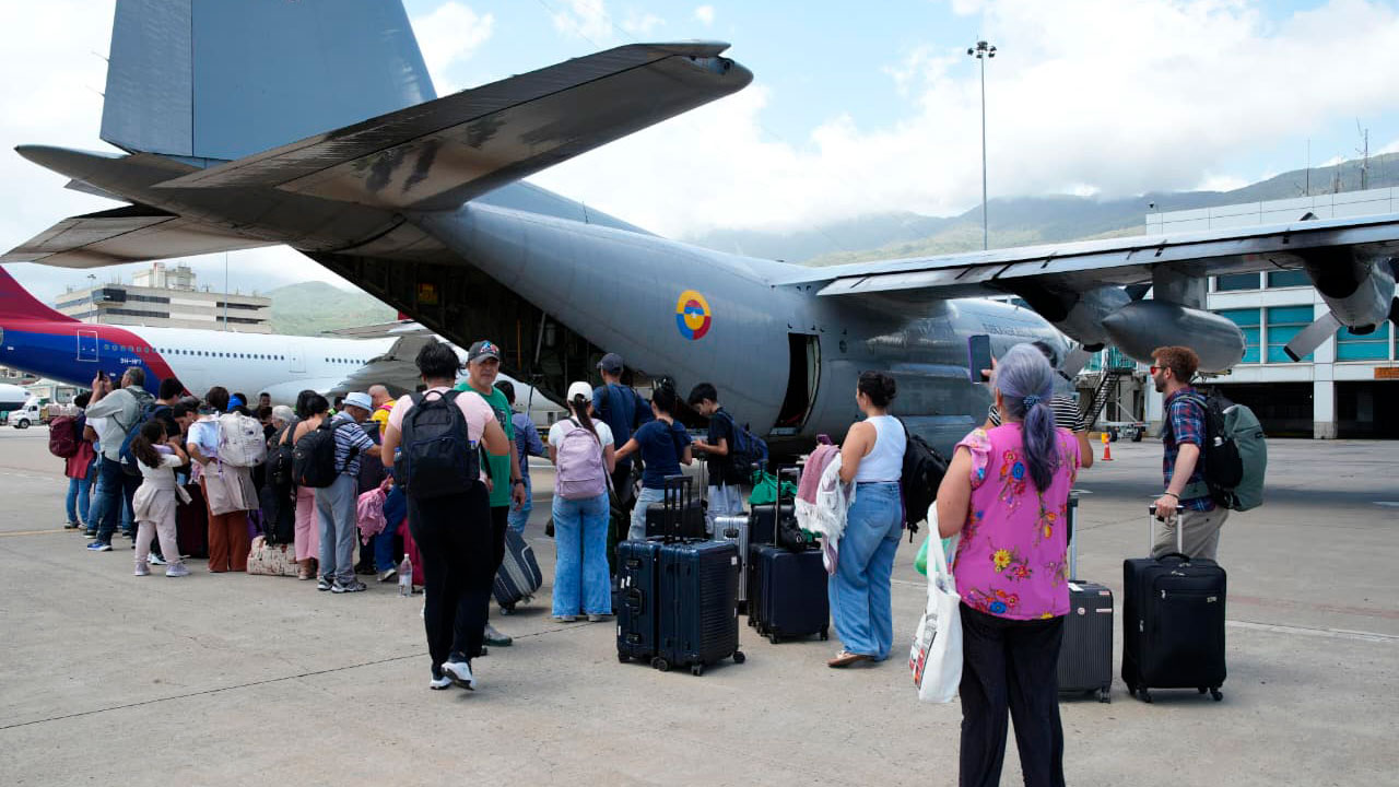 92 colombianos retornan a Colombia desde Venezuela tras los dos terremotos en el vecino país