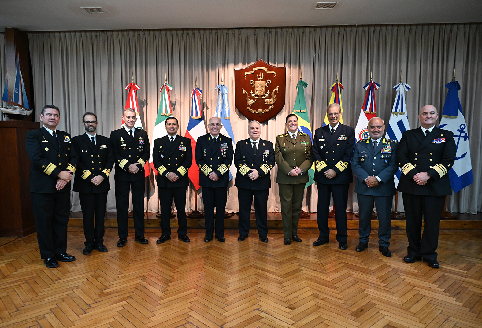 Prefectura recibió a autoridades extranjeras que arribaron a Argentina