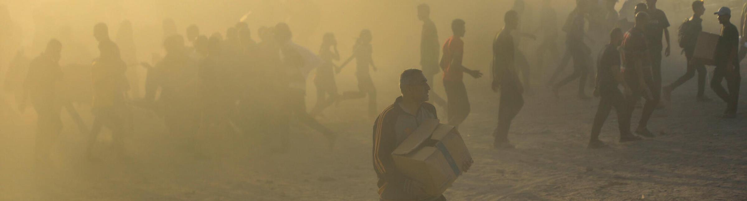 Gaza: la violencia y las muertes en los puntos de distribución de alimentos dejan secuelas duraderas en los supervivientes un año después