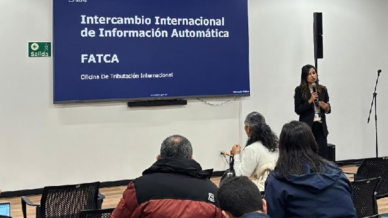 Colombia y Estados Unidos fortalecen la cooperación y el intercambio automático de información financiera y fiscal