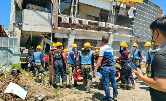 Terremoto azota Filipinas en el primer día de clases