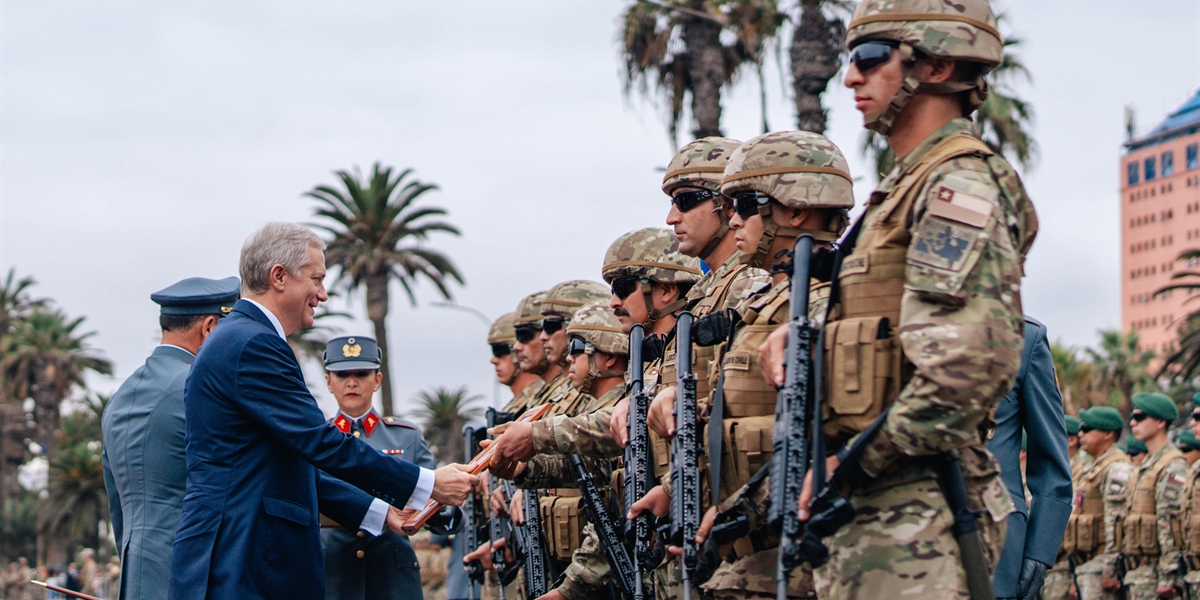 José Antonio Kast encabeza desfile cívico militar por el asalto y toma del Morro de Arica, Chile