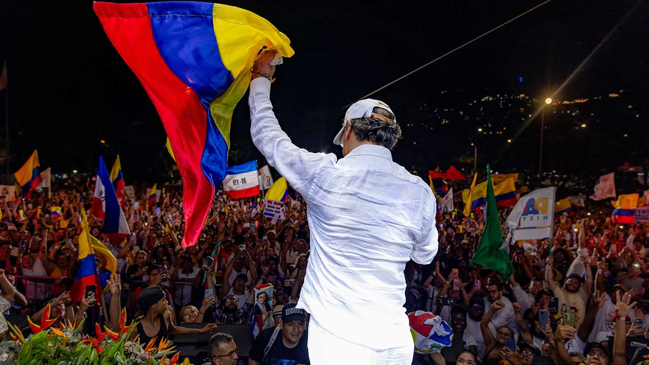Presidente Petro destaca inversión en el Valle del Cauca, Colombia, y anuncia proyecto de ley sobre gratuidad en la educación superior
