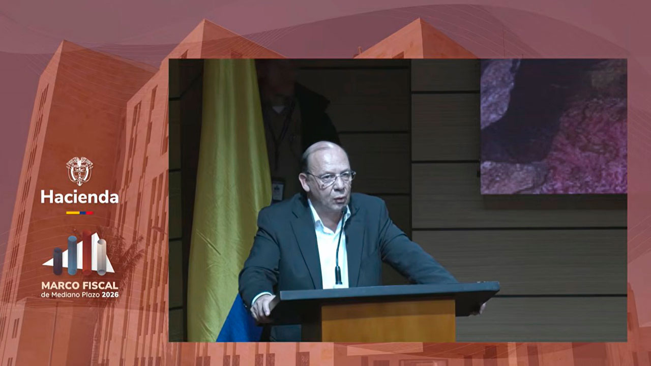 Radican en el Congreso el Marco Fiscal de Mediano Plazo con proyección de 2,6% de crecimiento económico en 2026