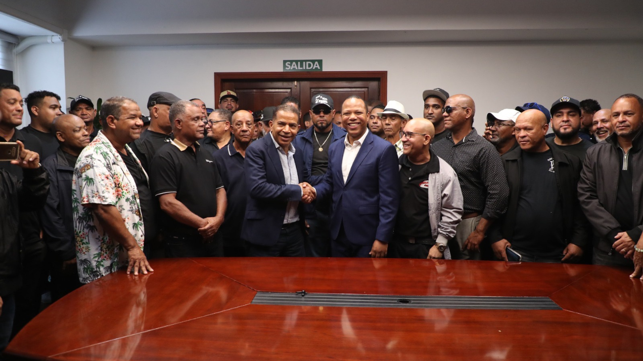 Intrant abre diálogo con transportistas y deja sin efecto alza del pasaje en Santiago, República Dominicana
