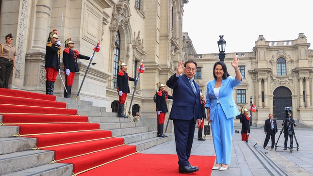 Presidente Balcázar de Perú recibió a mandataria electa